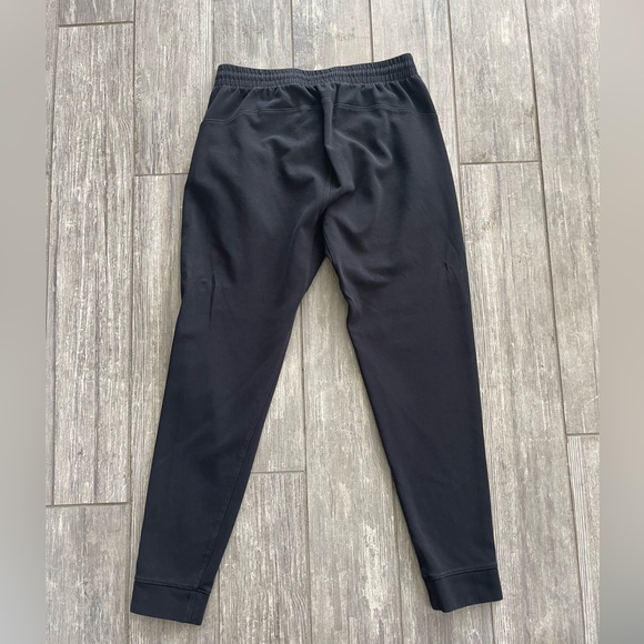 Old Navy Active Like New Men’s M Pants! - Picture 8 of 10